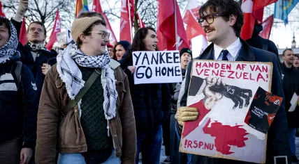 Powerful No Blood for Oil Protest Rocks Amsterdam