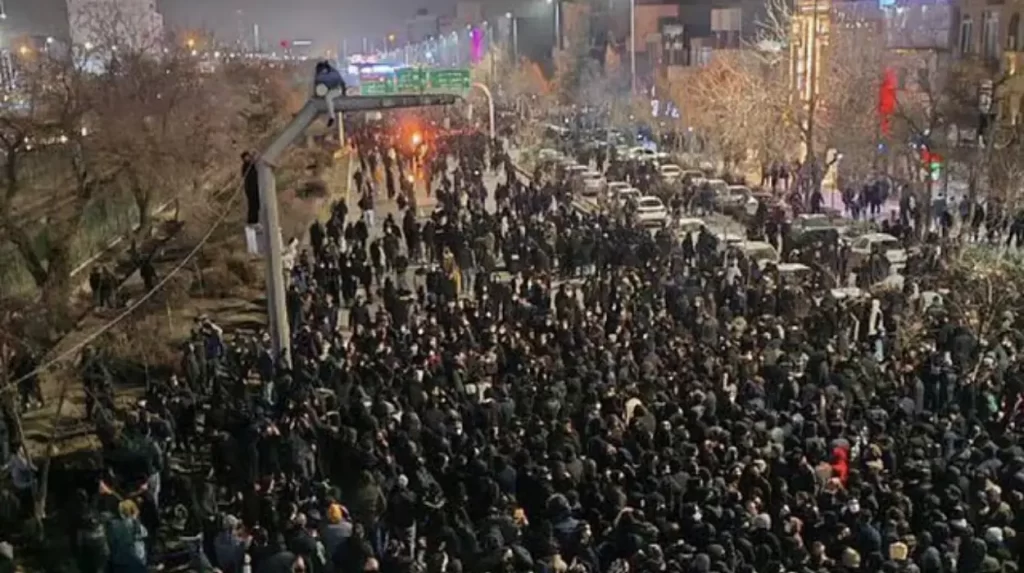 190 Cities Rise, 54 Martyrs as Insurgents Clash with IRGC Forces