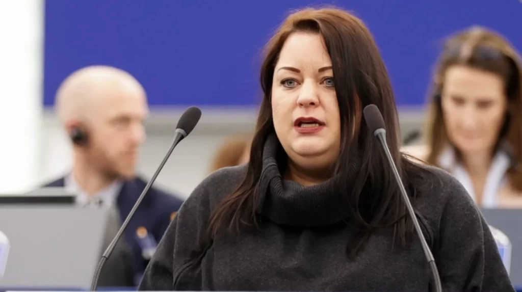 MEP Nikola Bartůšek Slams EU Migration Pact as East-West Burden Shift in Brussels Morning Statement