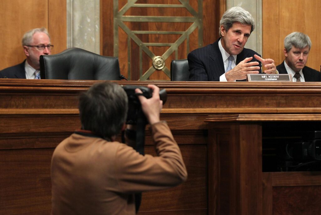 US Foreign Policy Iran Faces 5 Critical Risks 2026