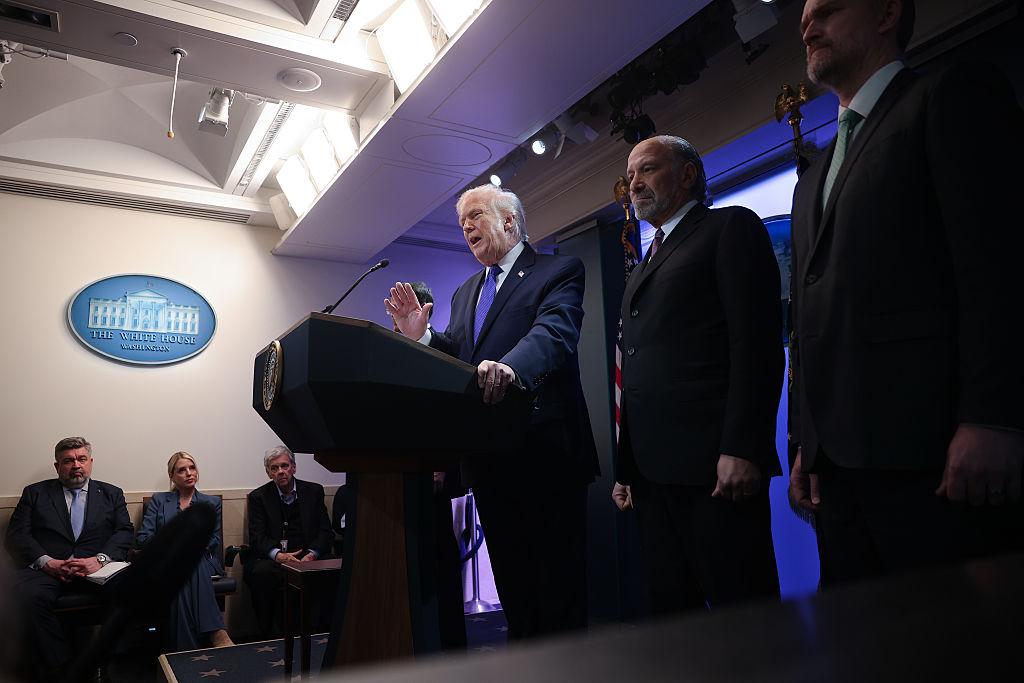 Trump Gas Prices Statement Sparks Energy Debate 2026