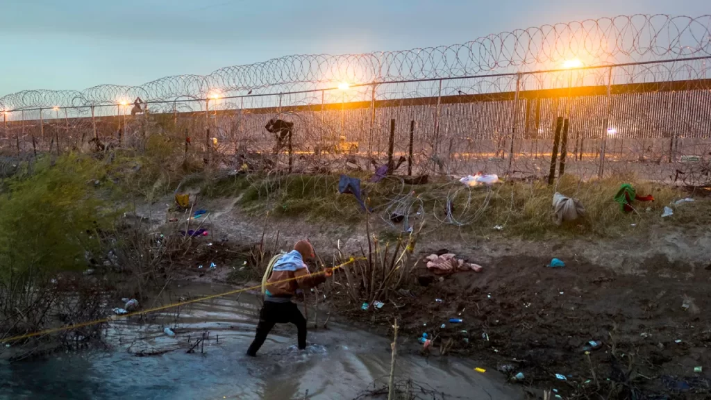 Man fatally shot after gunfire exchange at Sierra Blanca border crossing in Texas