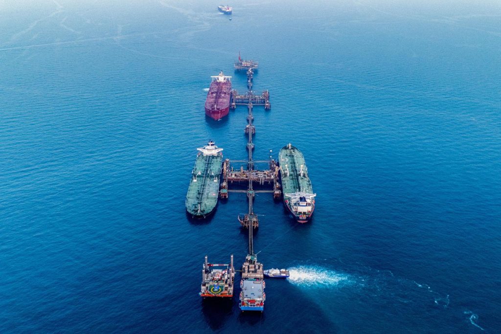 Gulf shipping lanes crisis warning 2026 Washington