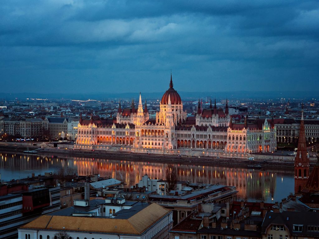 Hungary Probes Seizure Of Ukrainian Cash And Gold Assets