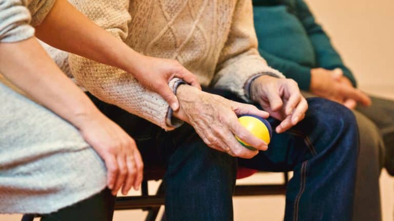How Nurses Support Emotional And Physical Health In Older Adults