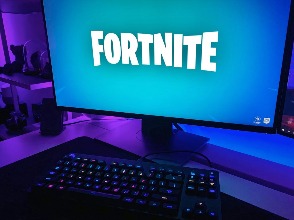 UK Considers Roblox & Fortnite Voice Chat Ban For Children