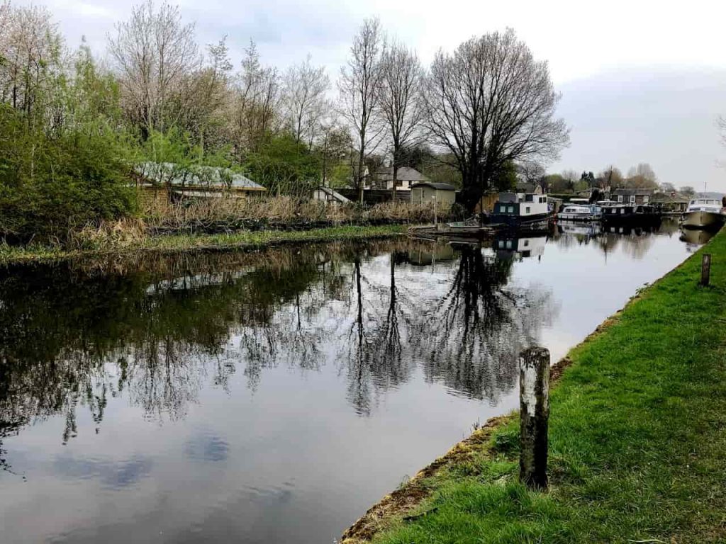 Teen Among 5 Drowned in Open Waters During UK Heatwave