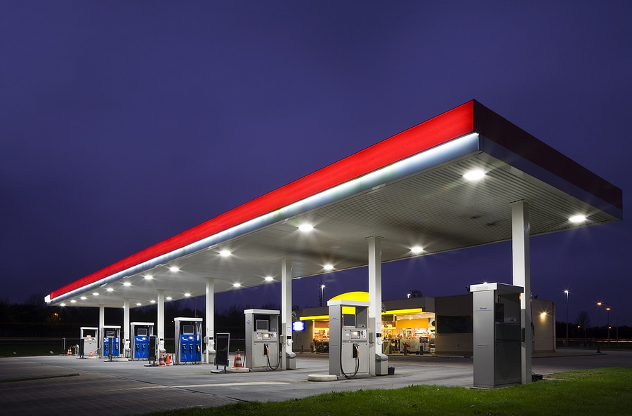 Charles Payne Issues Warning Amid Sharply Falling Oil Prices